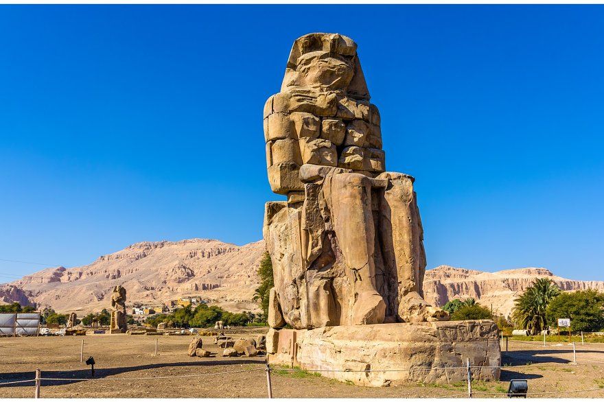 Colossi of Memnon luxor spell egypt tours